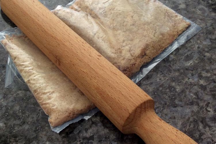 Triturar galletas.