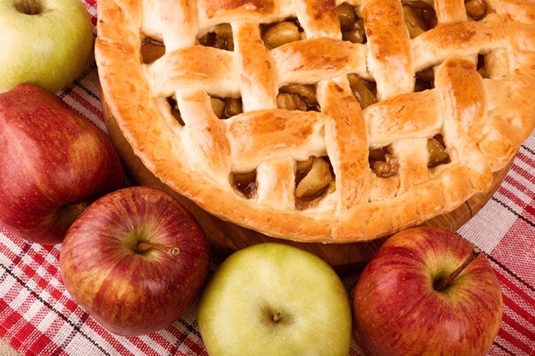Tarta enrejada de manzana.