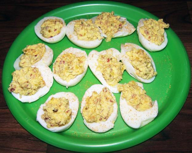 Huevos rellenos al estilo del sur.
