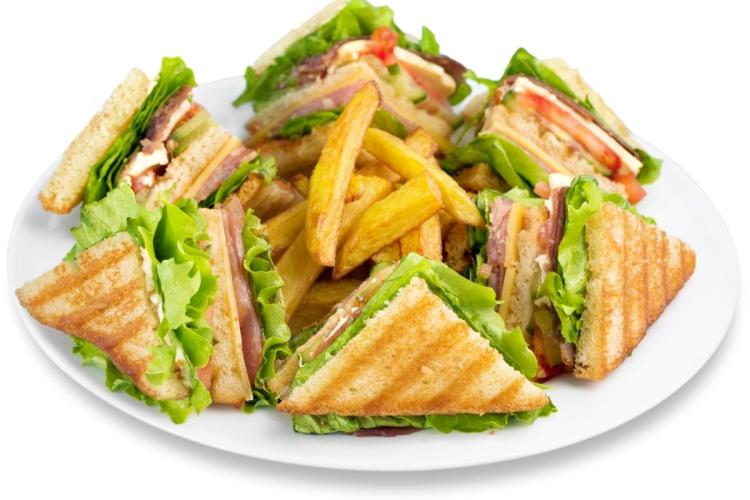 Sandwiches miniatura.
