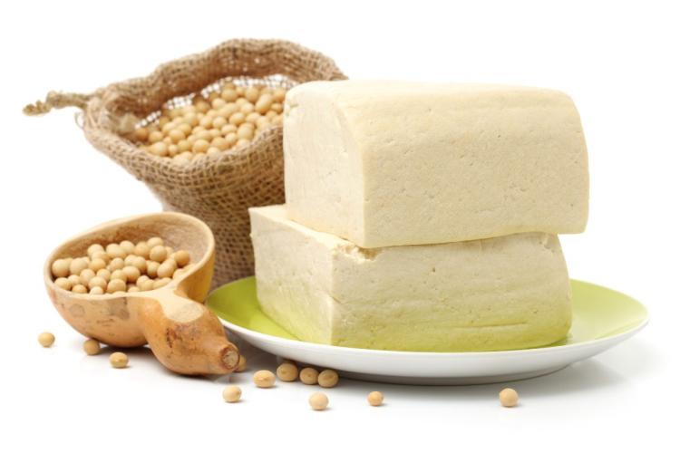 Tofu y habas de soja.