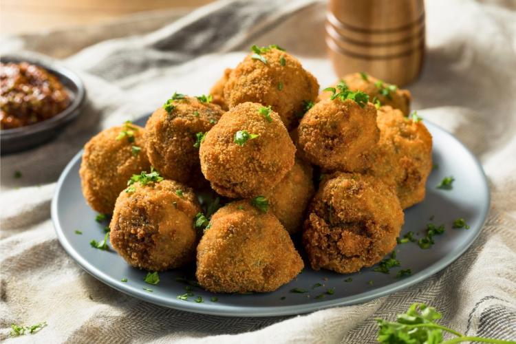 Bitterballen holandesas.