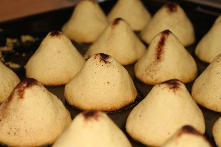 Ghoriba, un postre de Libia.