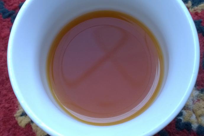 Café árabe en taza.