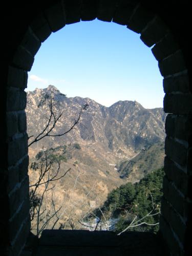Ventana en la gran muralla de China.