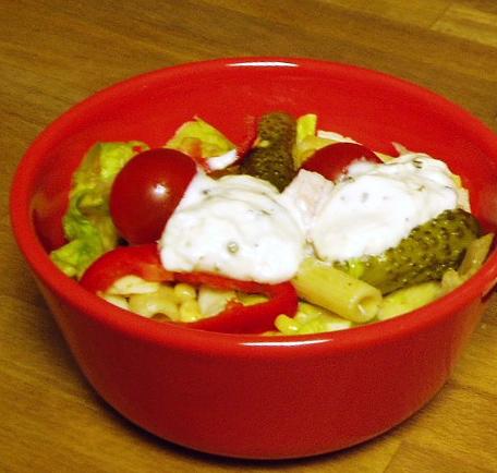 Ensalada con aliñon cocinado.