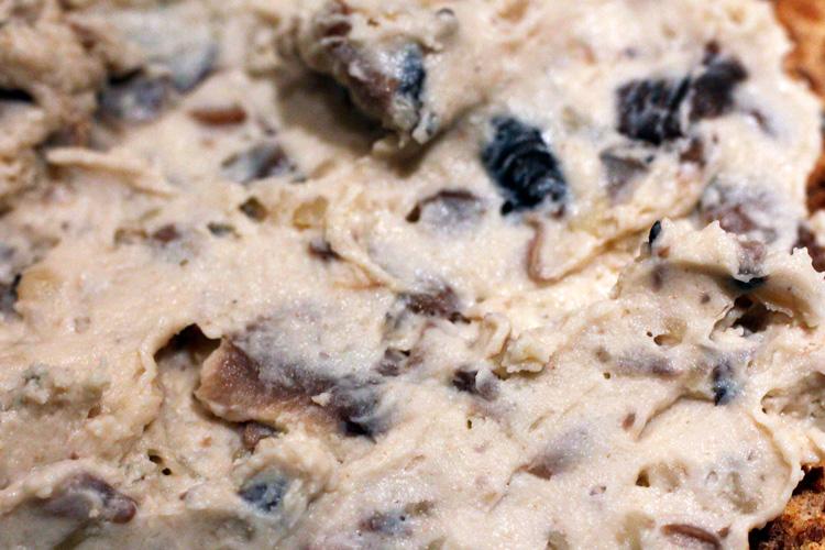 Detalle de un paté de champiñones.
