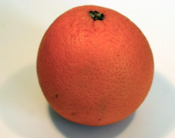 Una naranja.