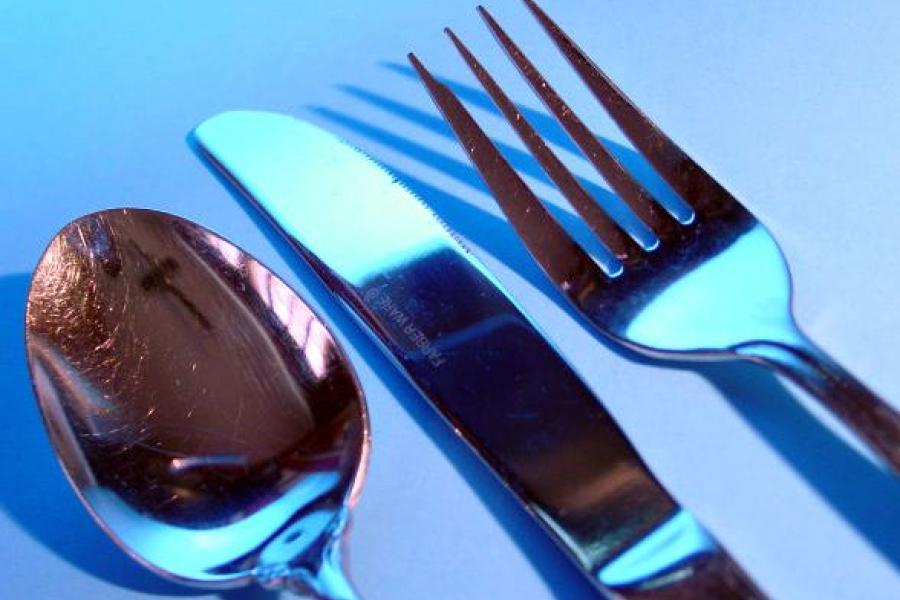 Cuchara, cuchillo y tenedor.