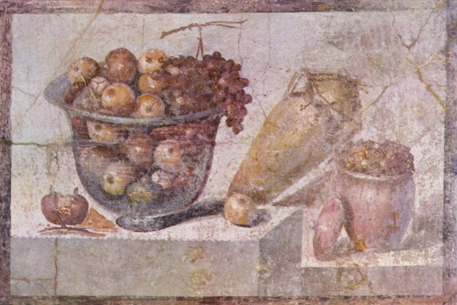 Cuenco de cristal con fruta de Pompeya.