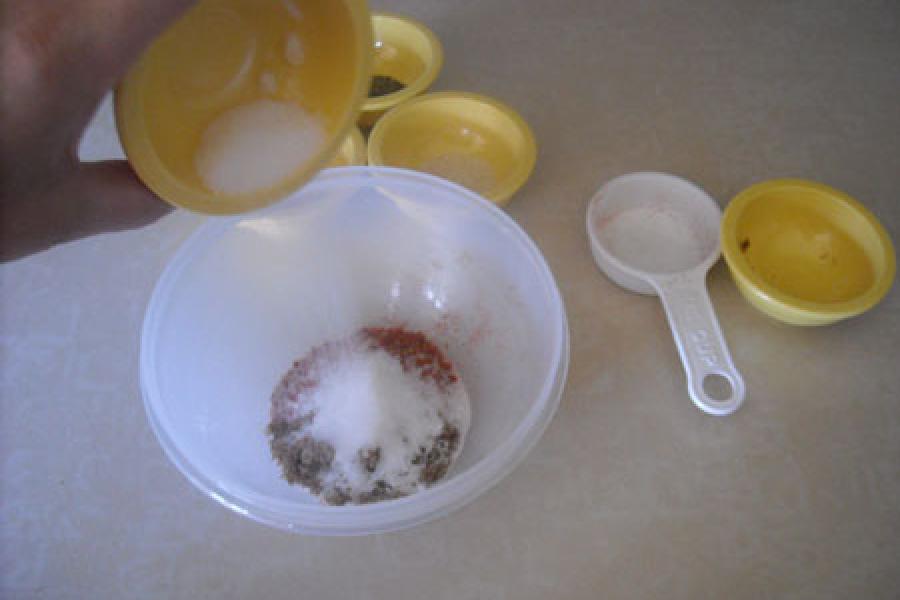 Ingredientes del condimento para pollo.