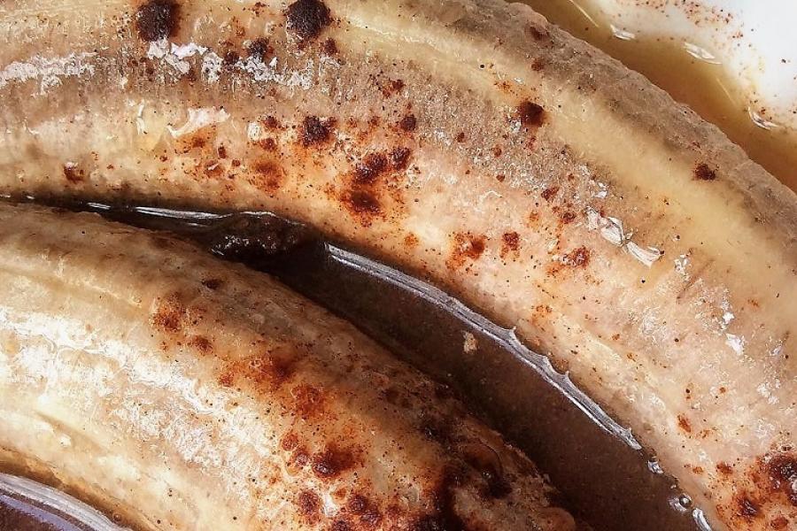Platanos con ron y canela