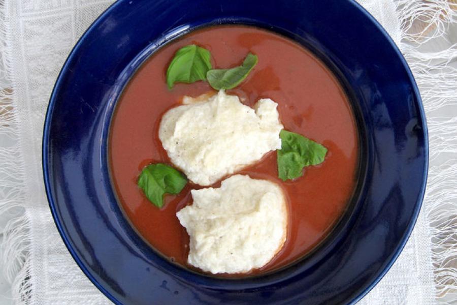 Sopa de tomate al estilo alemán