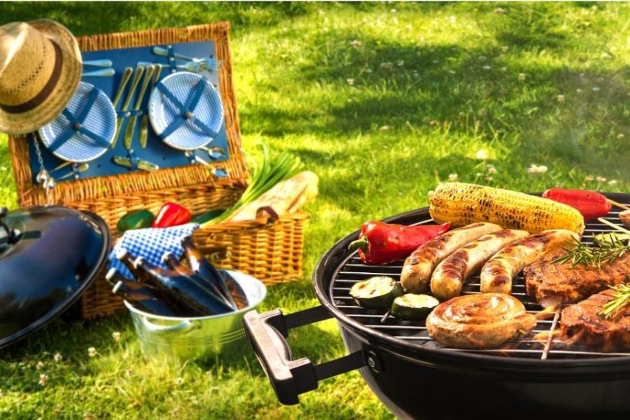 Picnic con barbacoa transportable.