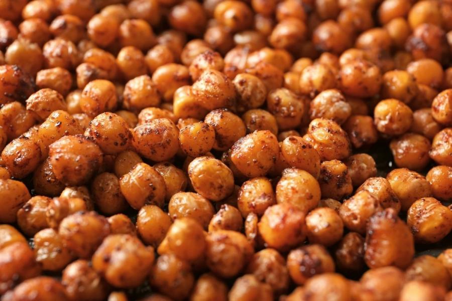 Garbanzos salteados con pimentón.