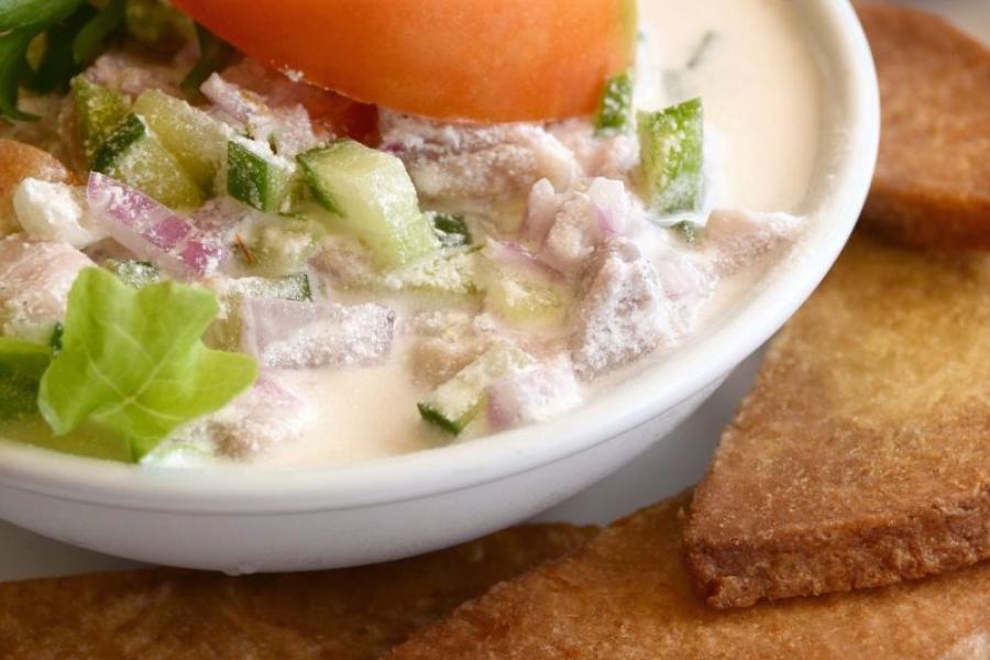 Ika mata, una ensalada de pescado crudo y coco típica de las islas Cook.