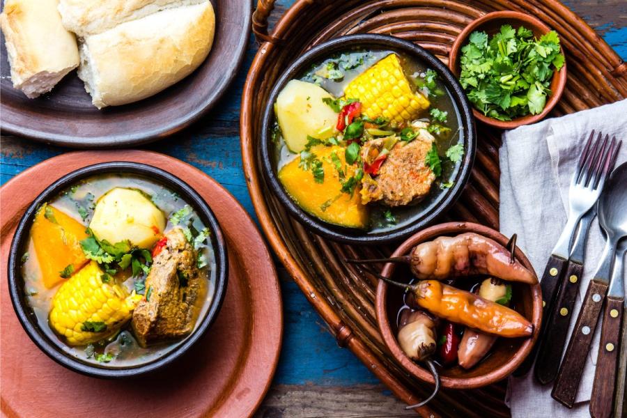 Cazuela chilena, una sustanciosa sopa de carne de cerdo.