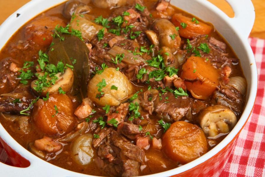Guisado de carne.