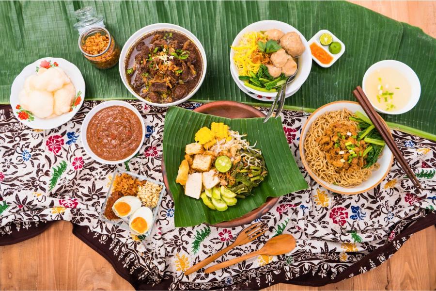 Selección de comida de Indonesia.