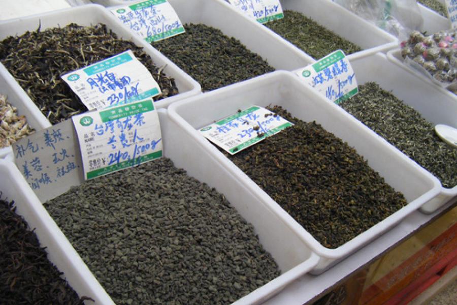 Té a granel en un mercado chino.