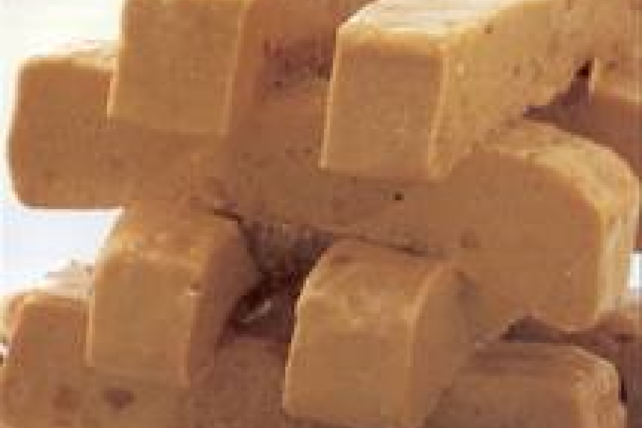 Barritas de turrón de Jijona.