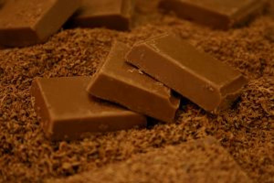 Onzas de chocolate y chocolate rallado