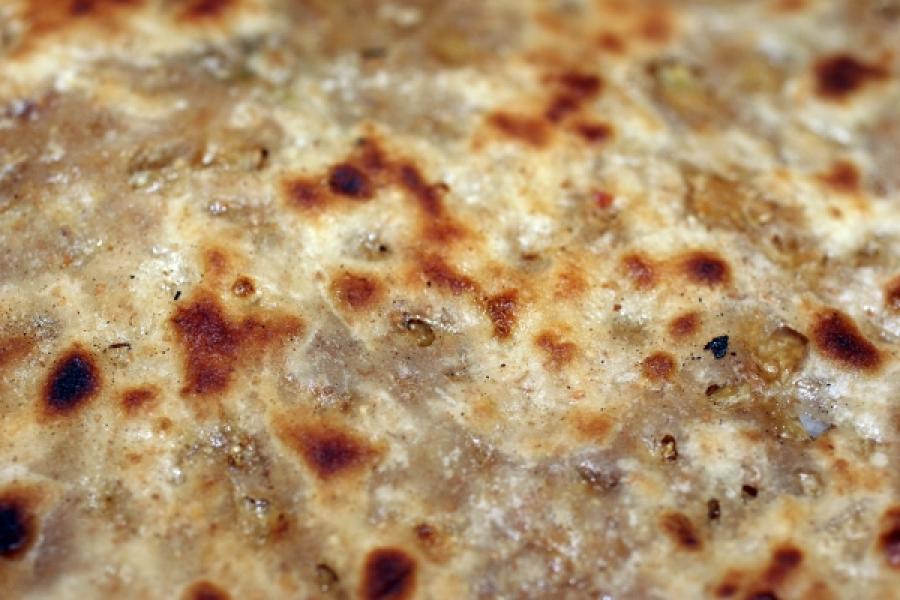 Detalle de pan paratha.