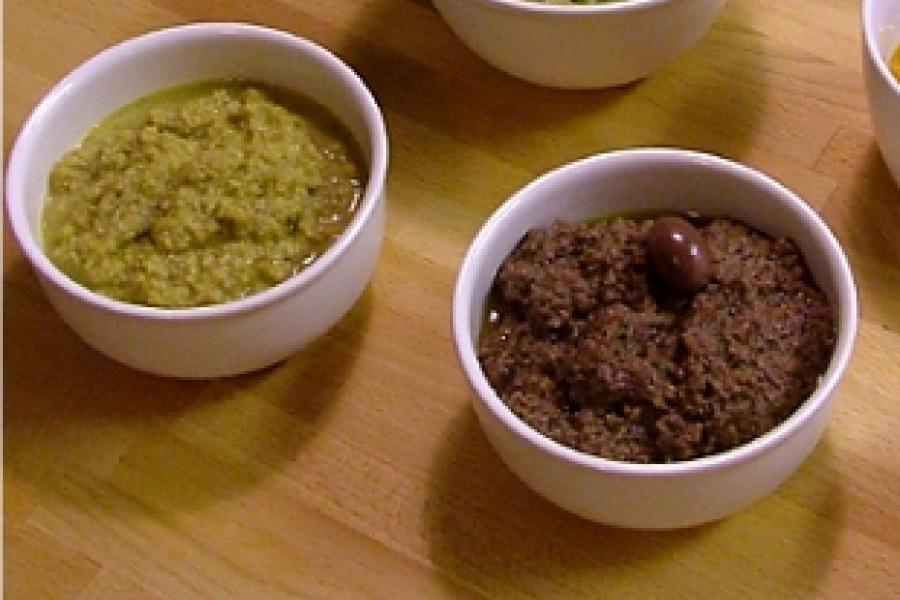Tapenade de aceitunas verdes y negras.